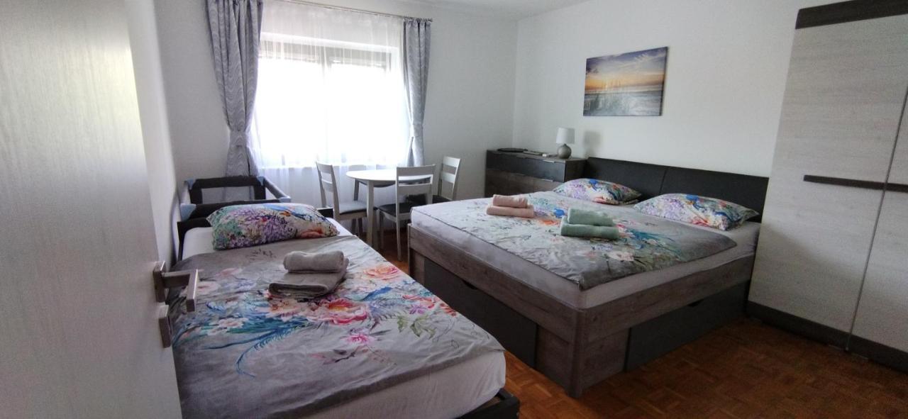 Vila Zdenka Apartmants Crikvenica Eksteriør billede